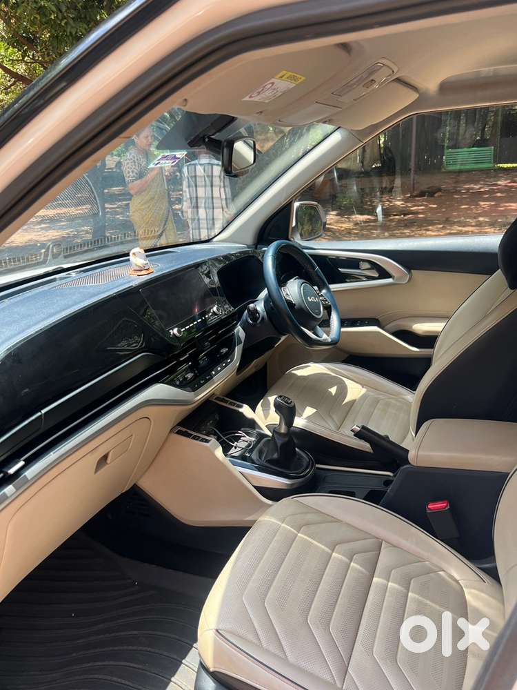 Kia Carens 1.5 Luxury Diesel For Sale – Excellent Condition