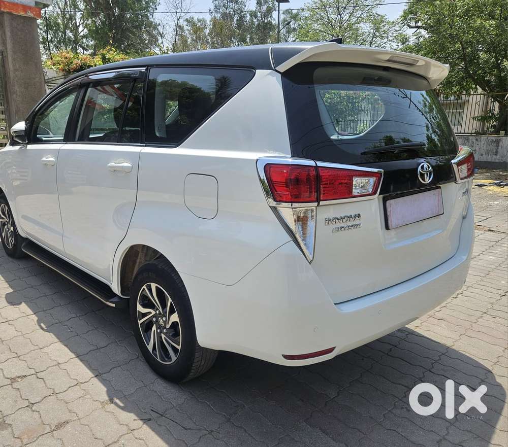 Toyota Innova Crysta 2.4 G Mt, 2024, Diesel