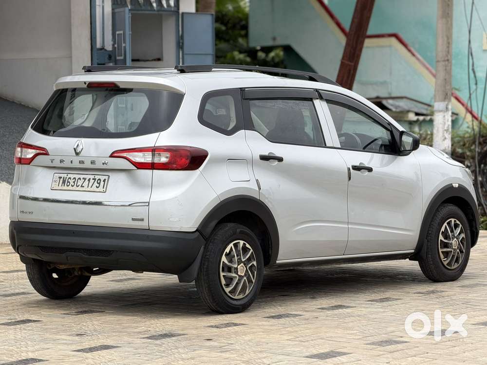 Renault Triber 1.0 Rxe, 2021, Petrol