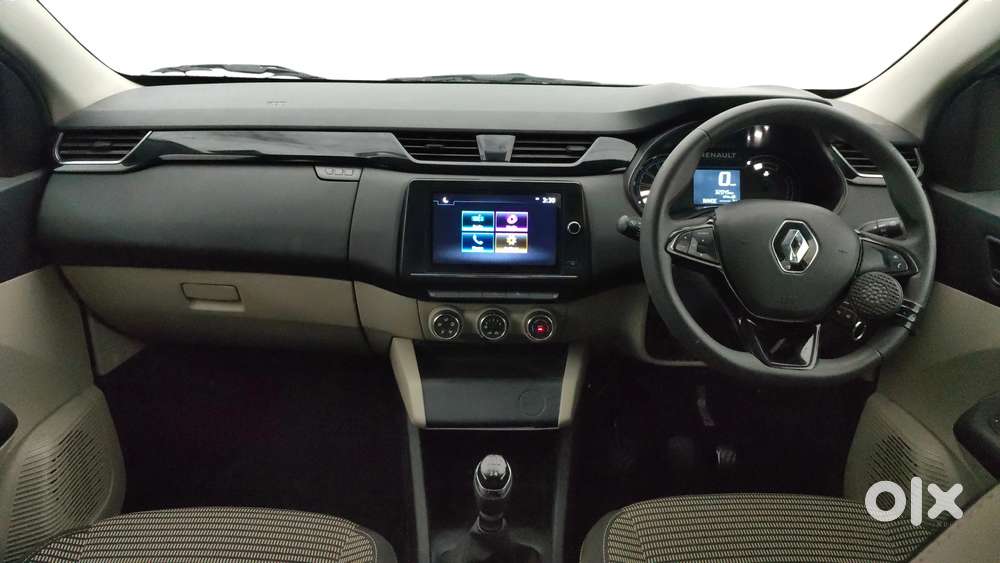 Renault Triber Rxt, 2022, Petrol