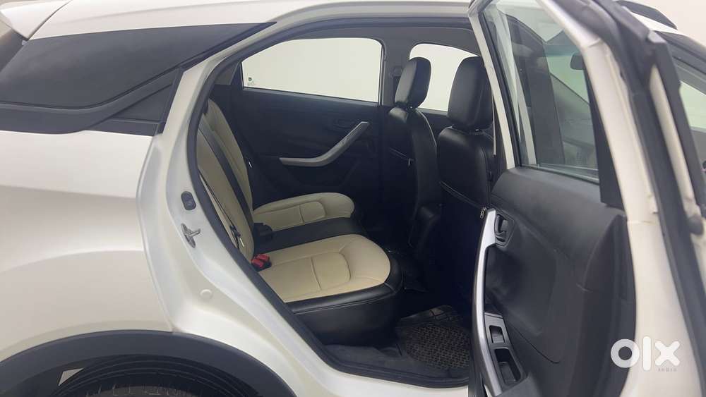 Tata Nexon 1.5 Revotorq Xm, 2023, Diesel