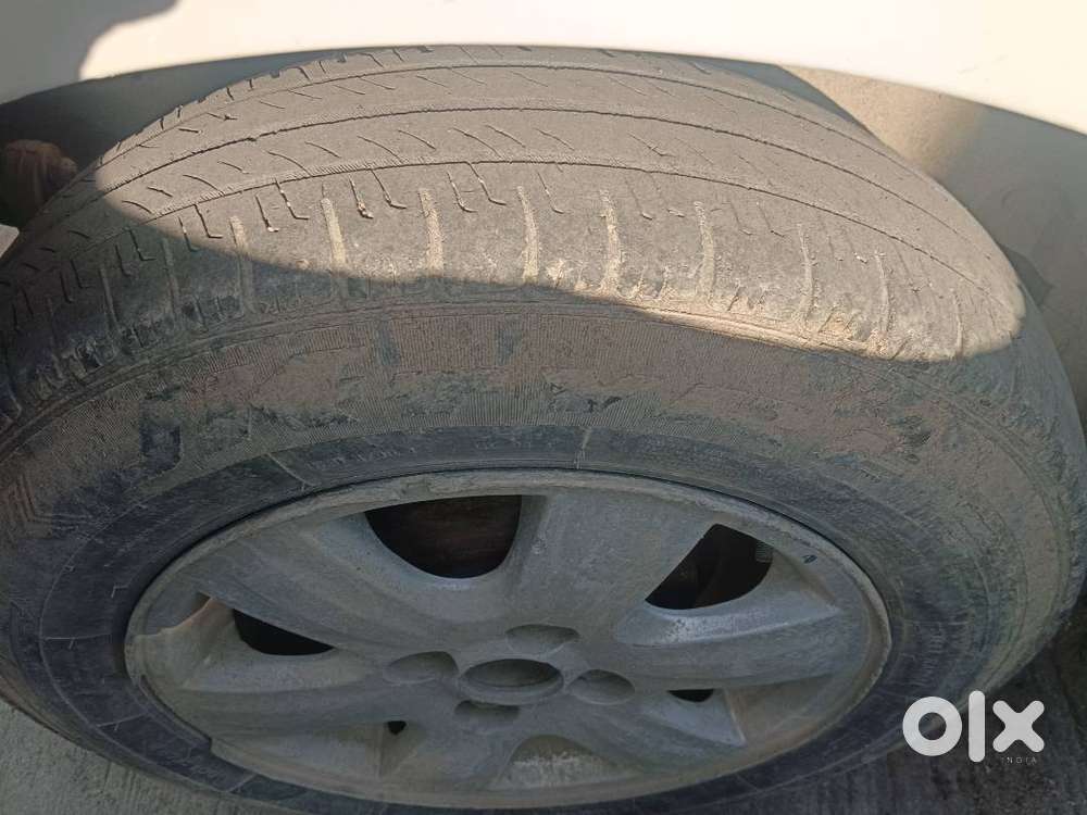 Swift Vdi 2014 And 4 Alloy Wheels  With Stepni 1.