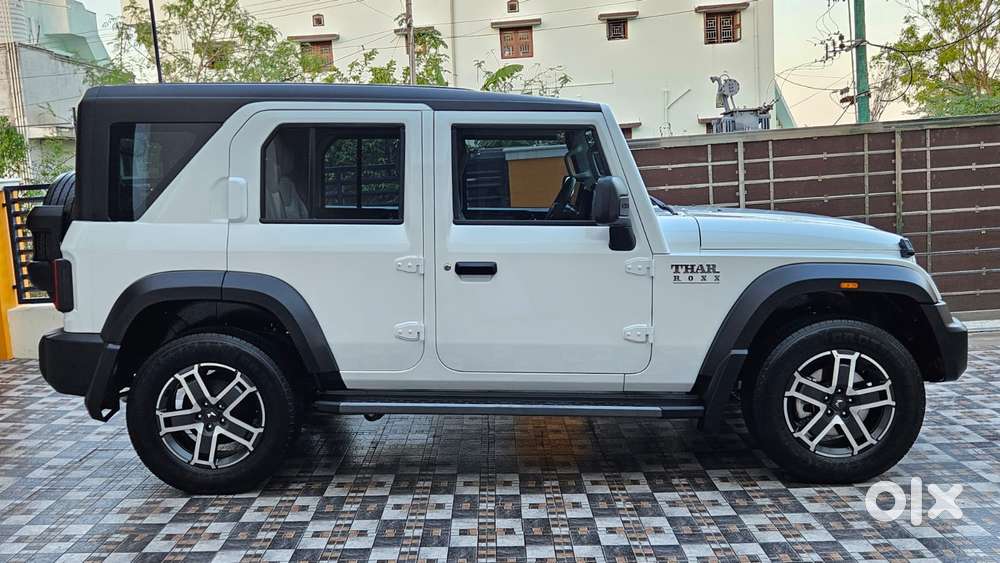 Mahindra Thar Roxx Ax7 L Diesel Mt 2wd, 2026, Diesel