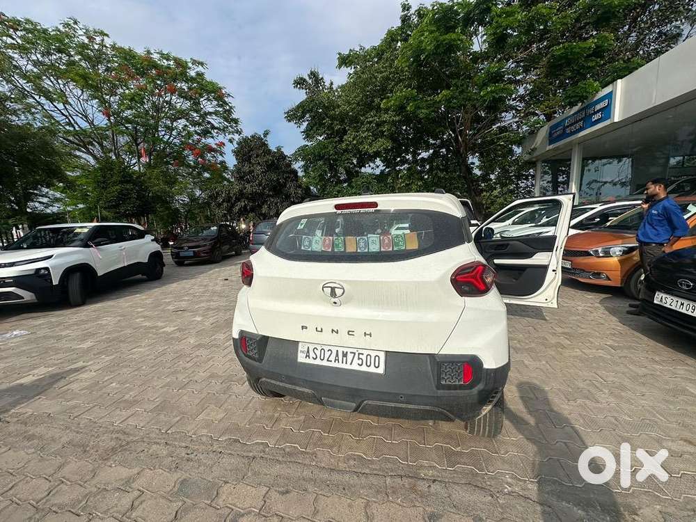 Tata Punch 2023 Petrol 24000 Km Driven