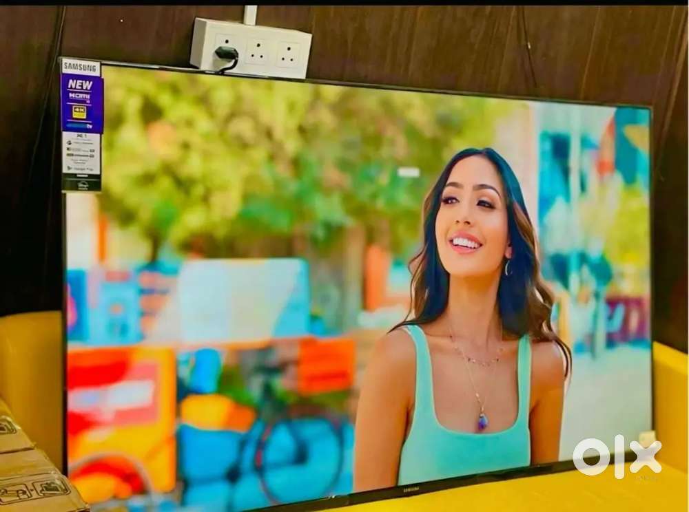 32inch webos LED TV-Air mouse,voice remote,Mirror cast onsite warranty