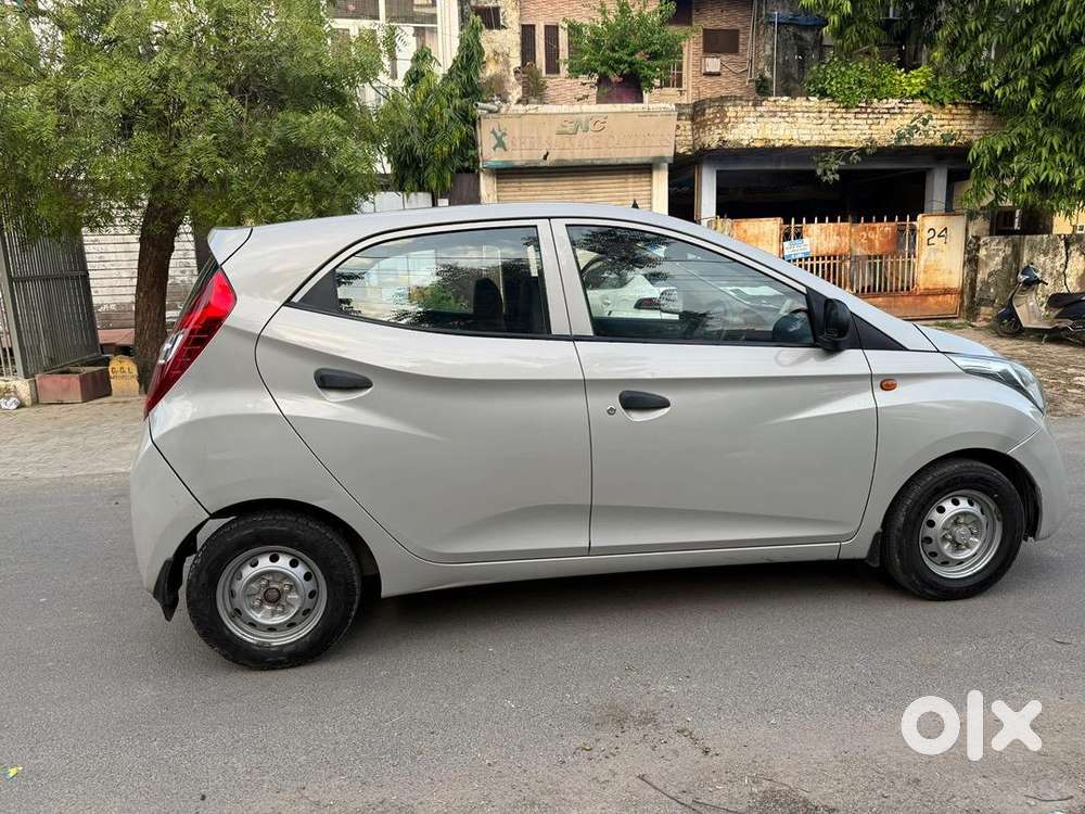 Hyundai Eon 2012 Petrol Well Maintained