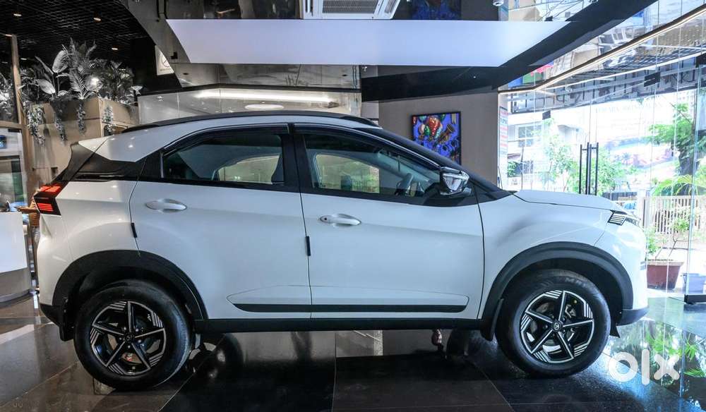 Tata Nexon Creative Plus 1.2 Revotron Petrol 6 Amt, 2025, Petrol