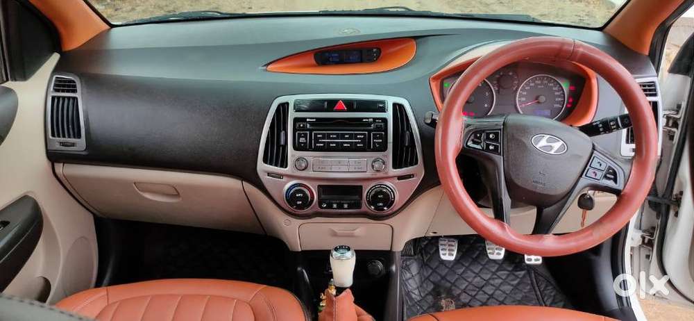 Hyundai I20 Sportz 1.4 Crdi, 2014, Diesel