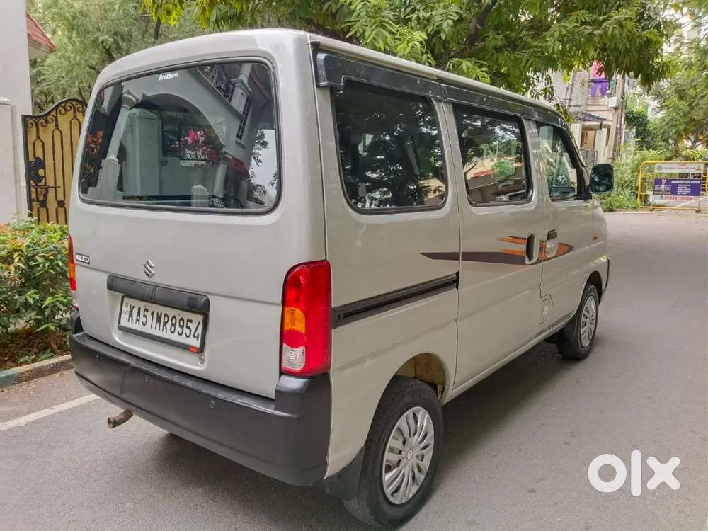 Maruti Suzuki Eeco 2022 Petrol 75000 Km Driven with CNG company fitted