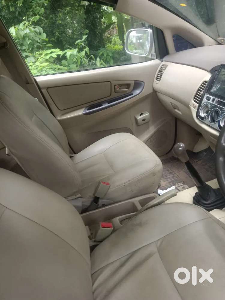 Toyota Innova 2005 Diesel 255000 Km Driven
