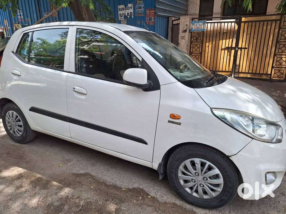 Hyundai I10 Sportz 1.1l, 2015, Petrol