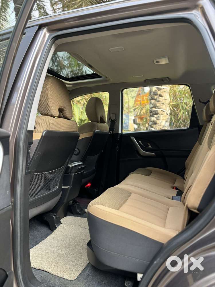 Mahindra Xuv500 W9, 2021, Diesel