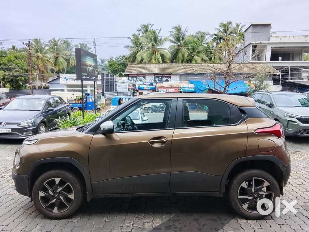 Tata Punch 1.2 Revotron Accomplished Camo Dazzle, 2022, Petrol