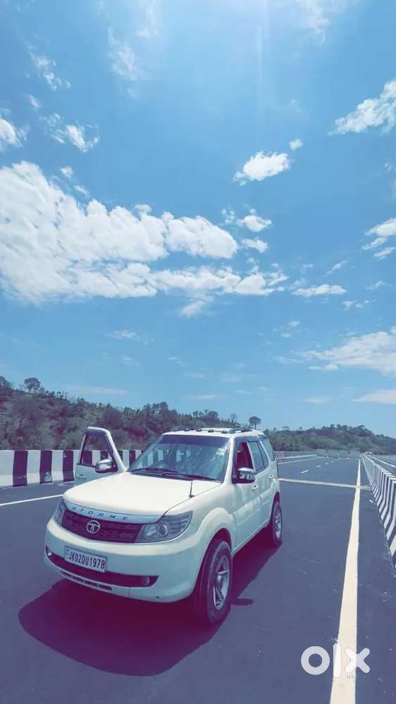 Tata Safari Storme 2014 Diesel 4x2 Model