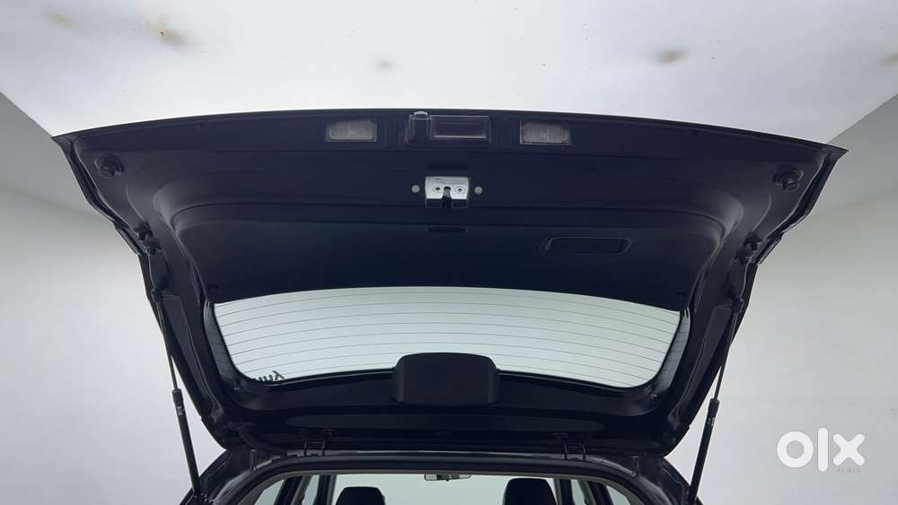 Hyundai Venue 1.2 S (o), 2022, Petrol