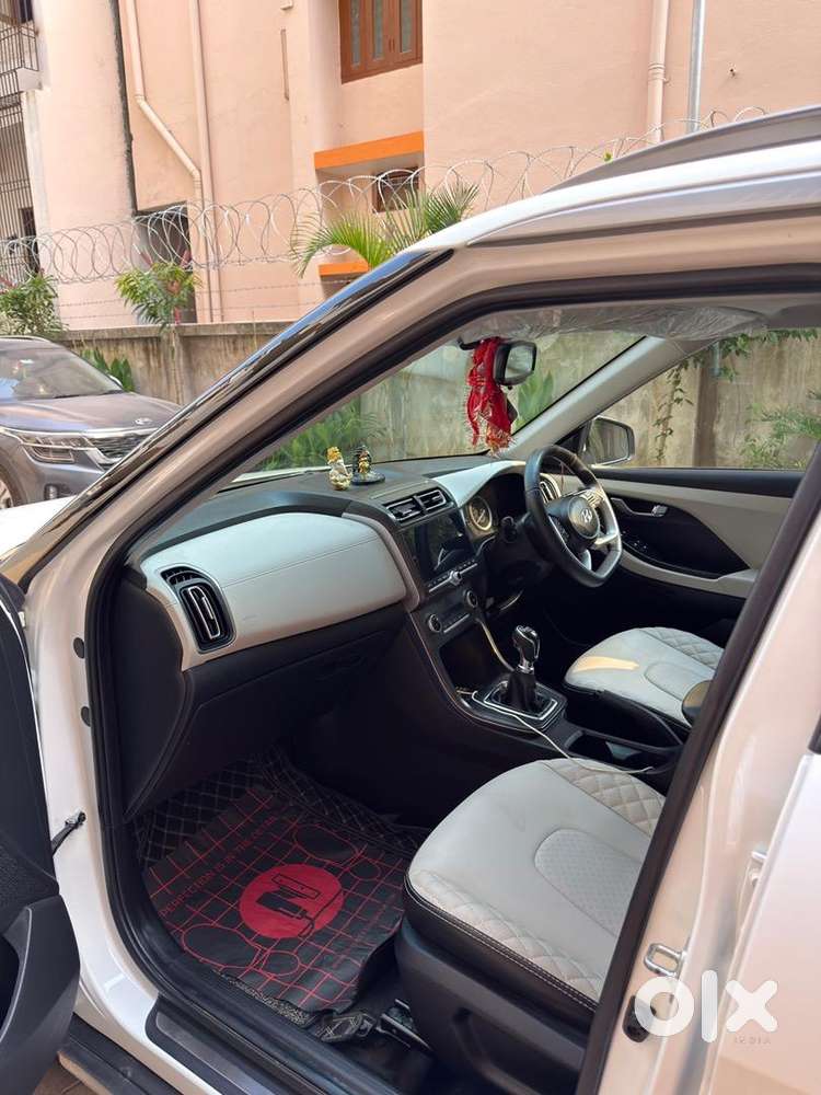 Hyundai 2023 Manual Petrol