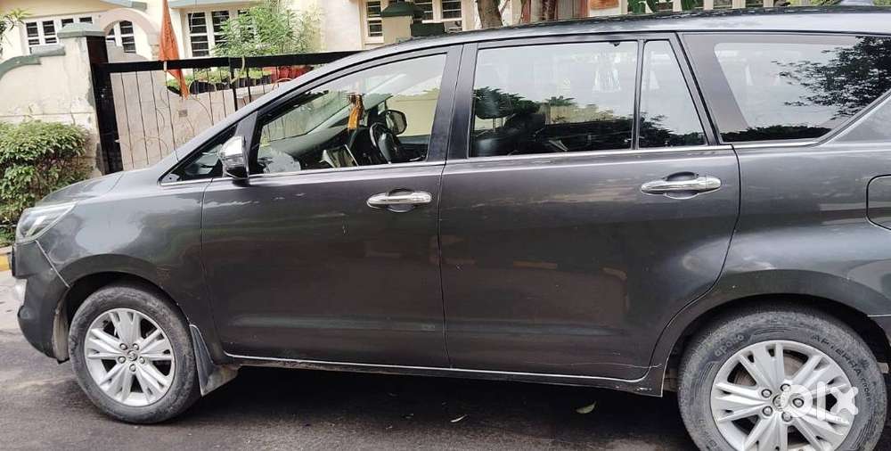 Toyota Innova Crysta; 2.4zx Mt; 2017; Diesel; Well Maintained