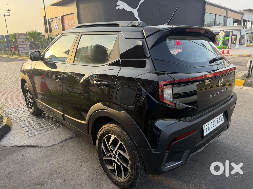 Mahindra Xuv 3xo Ax5 1.5 Diesel Autoshift Plus, 2024, Diesel