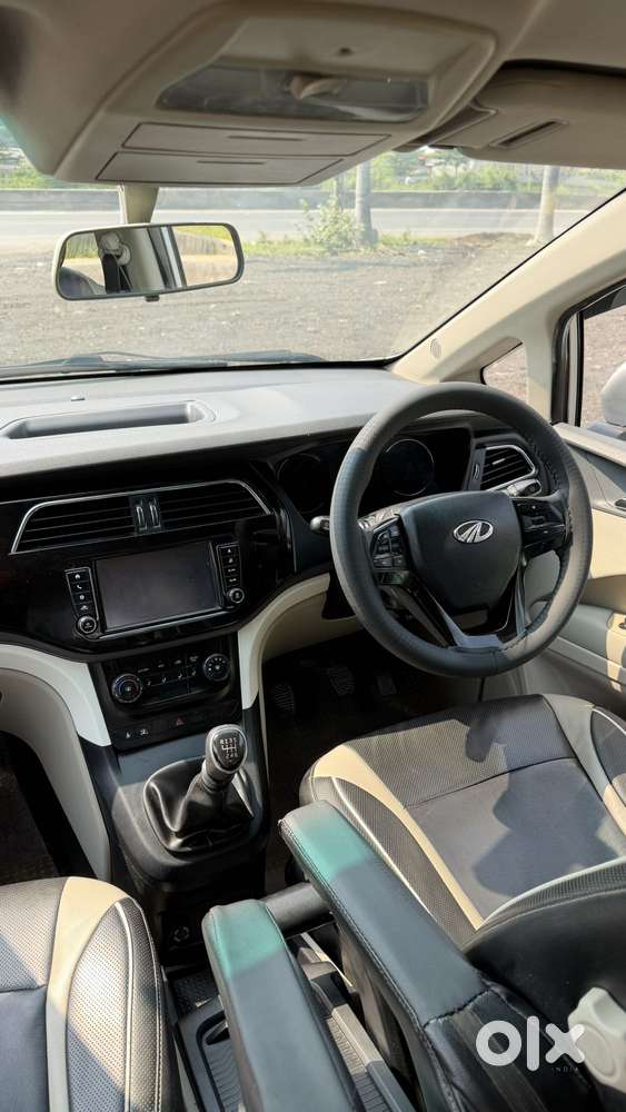 Mahindra Marazzo M6, 2018, Diesel