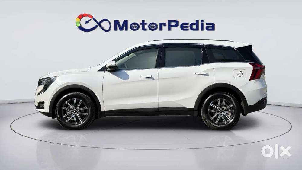 Mahindra Xuv700 2.0 Ax 7 Petrol At Luxury Pack Str, 2025, Petrol