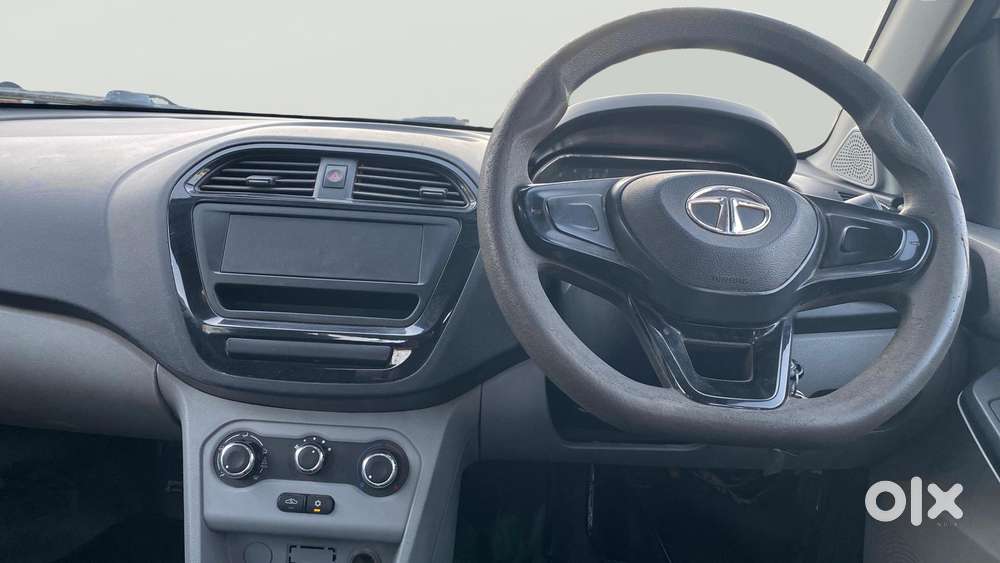 Tata Tiago Xe, 2021, Petrol