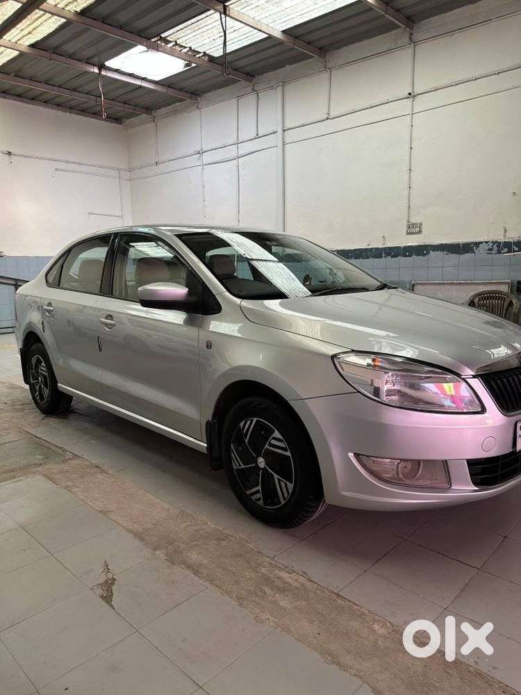Skoda Rapid Tsi Active 1.0 Mt, 2013, Diesel