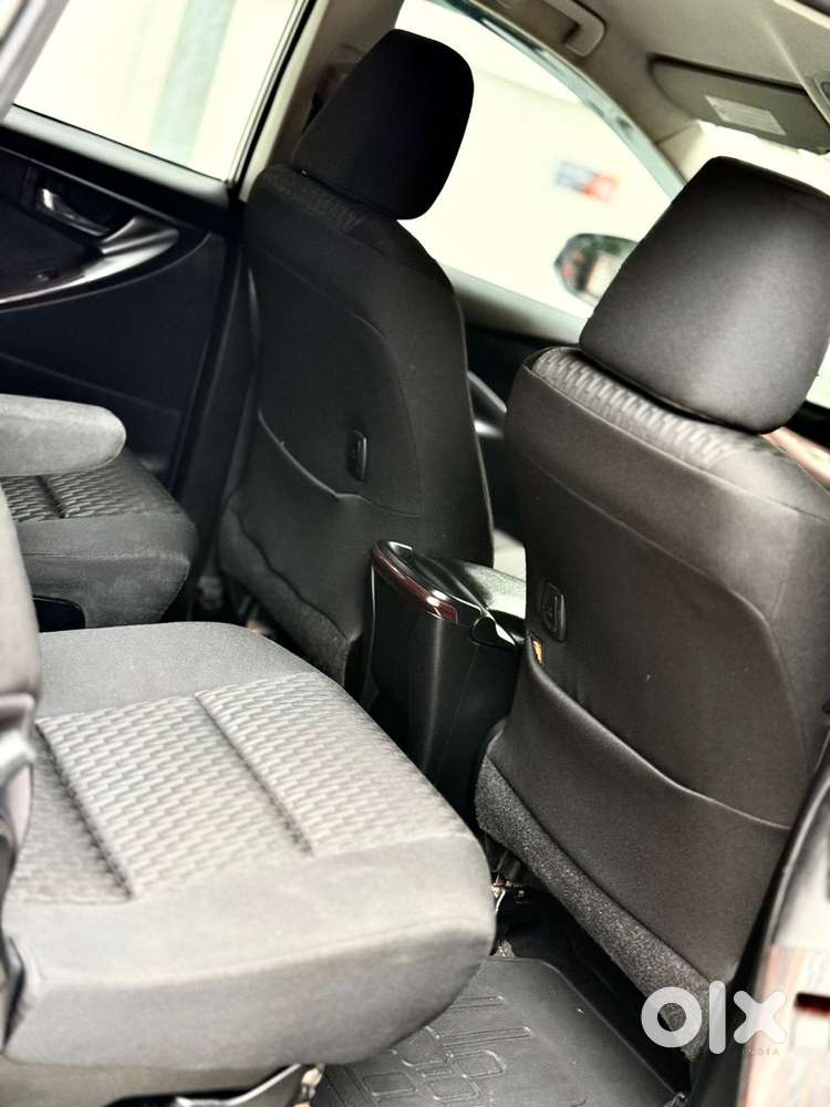 Toyota Innova Crysta 2.8 Gx At 7 Str, 2017, Diesel