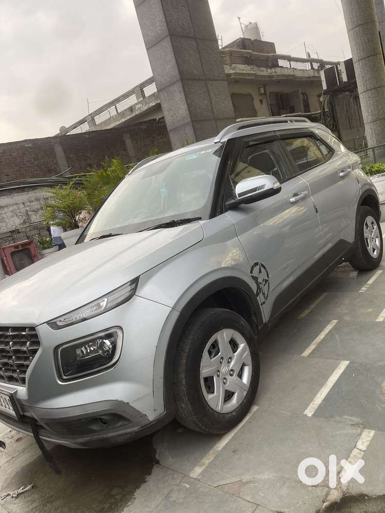 Hyundai Venue 1.2 S Plus, 2021, Petrol