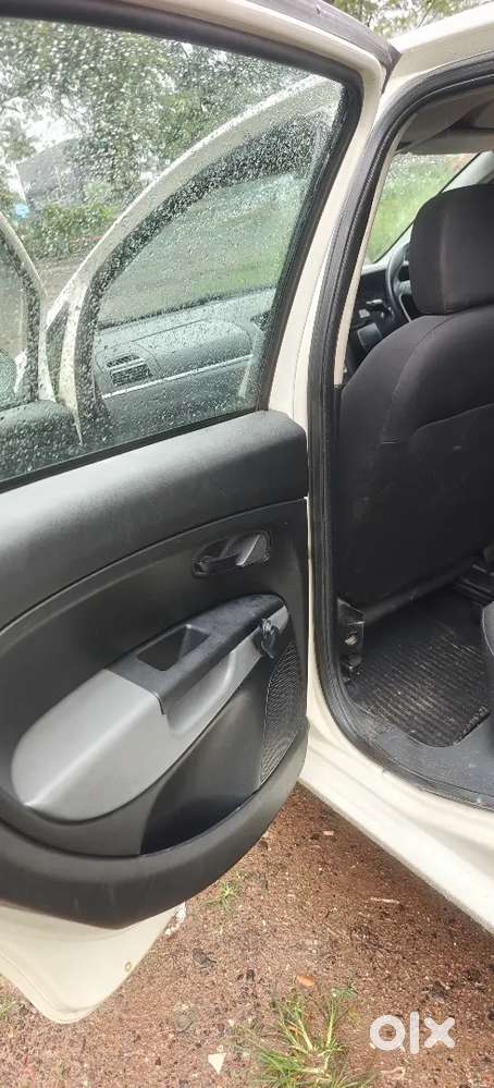 Fiat Punto 2011 New Papers