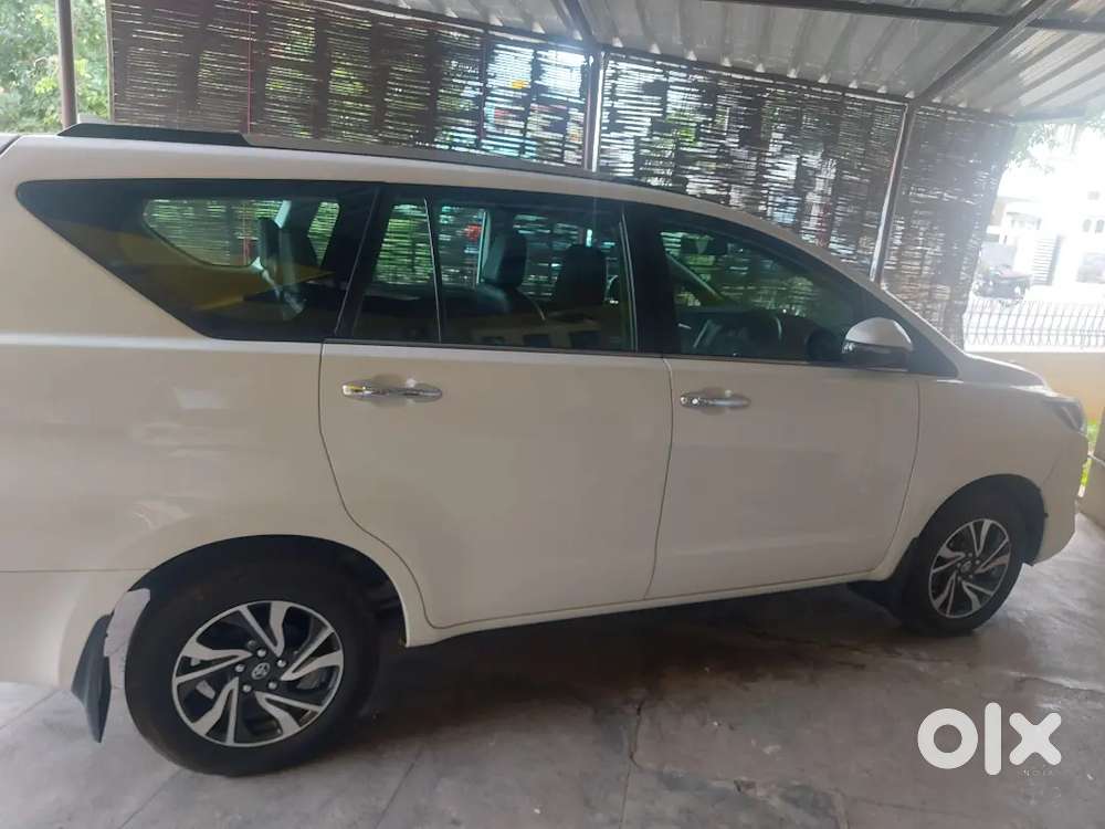 Toyota Innova Crysta 2023