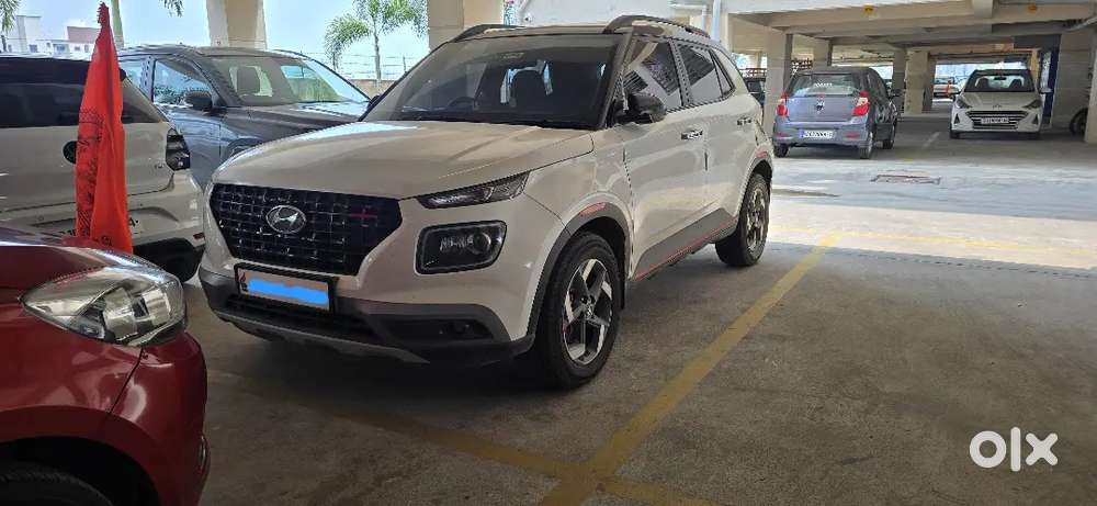 Hyundai Venue Crdi 2020 Full Showroom Track Available