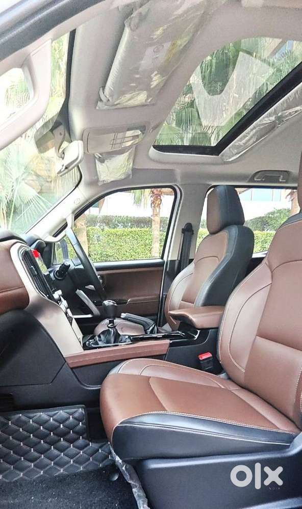 Mahindra Scorpio-n 2.0 Z8 L Petrol Mt 7 Str, 2025, Petrol