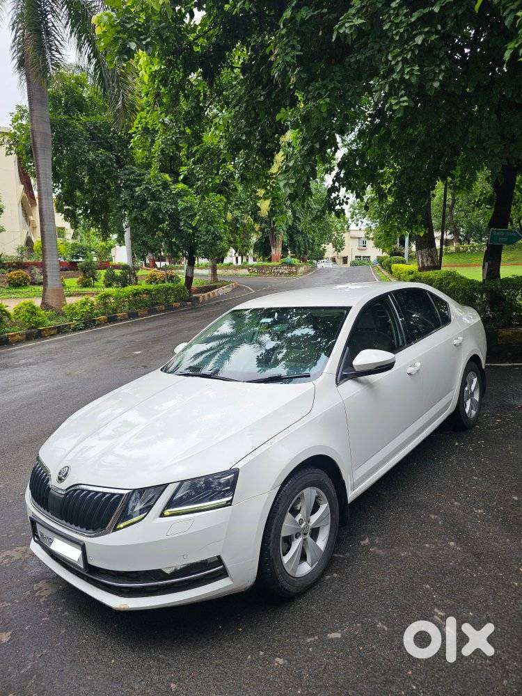Skoda Octavia 2.0 Tdi Style Plus At, 2017, Diesel