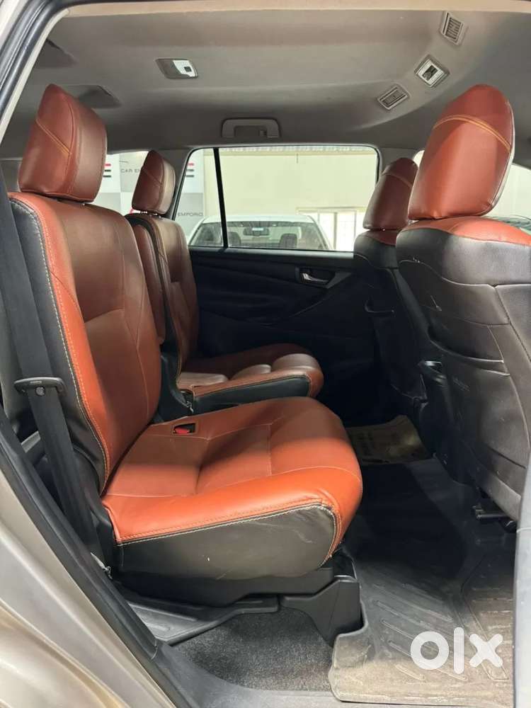 Toyota Innova Crysta [ ] 2.4 Gx At 7 Str, 2020, Diesel