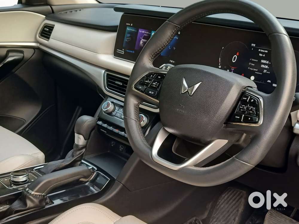 Mahindra Xuv700 2.0 Ax 7 Petrol At Str, 2024, Diesel