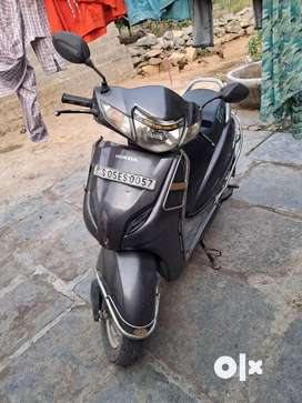 Doctor Buy Sell Second Hand Scooty in India Used Scooters in India OLX