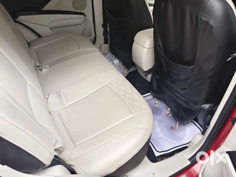 Mahindra Xuv300 (2023)