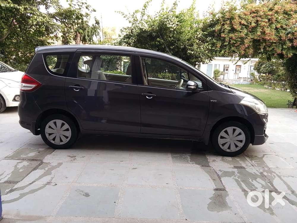Maruti Suzuki Ertiga 1.4 Vxi Cng Anniversary Edition, 2017, Cng & Hy..