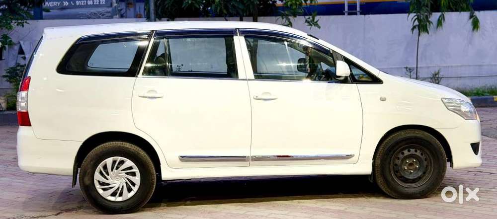 Toyota Innova 2.5 G (diesel) 8 Seater, 2012, Diesel