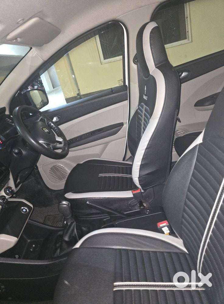 Renault Triber Rxz Easy-r Amt, 2023, Petrol