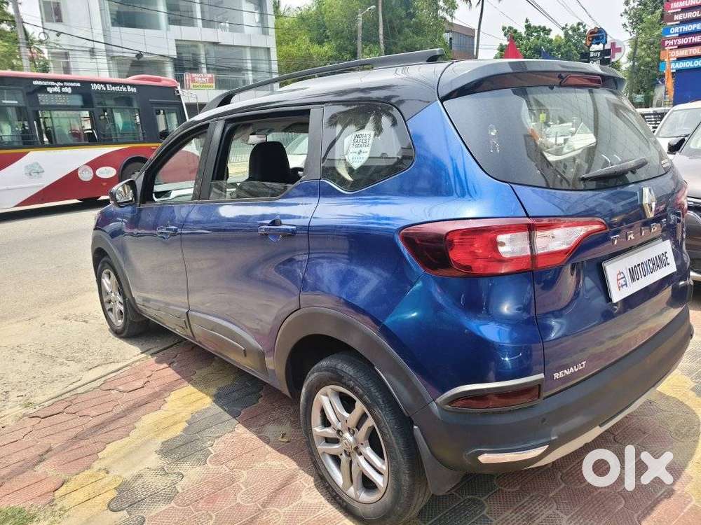 Renault Triber 1.0 Rxz Dual Tone, 2022, Petrol