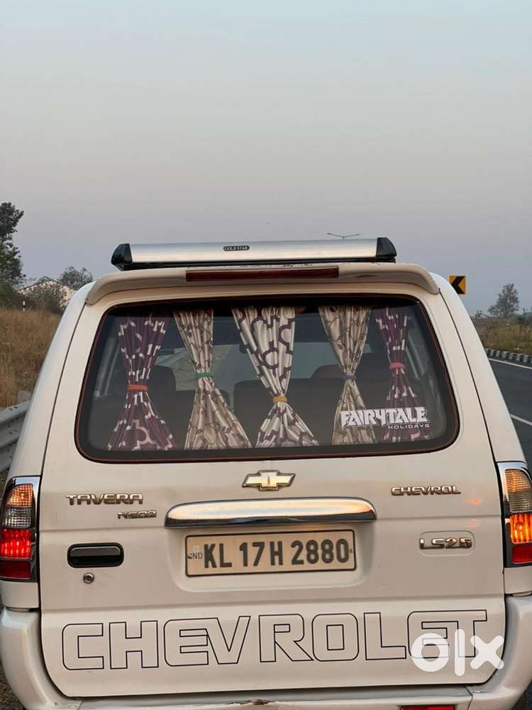 Chevorlet Tavera Neo 2 White