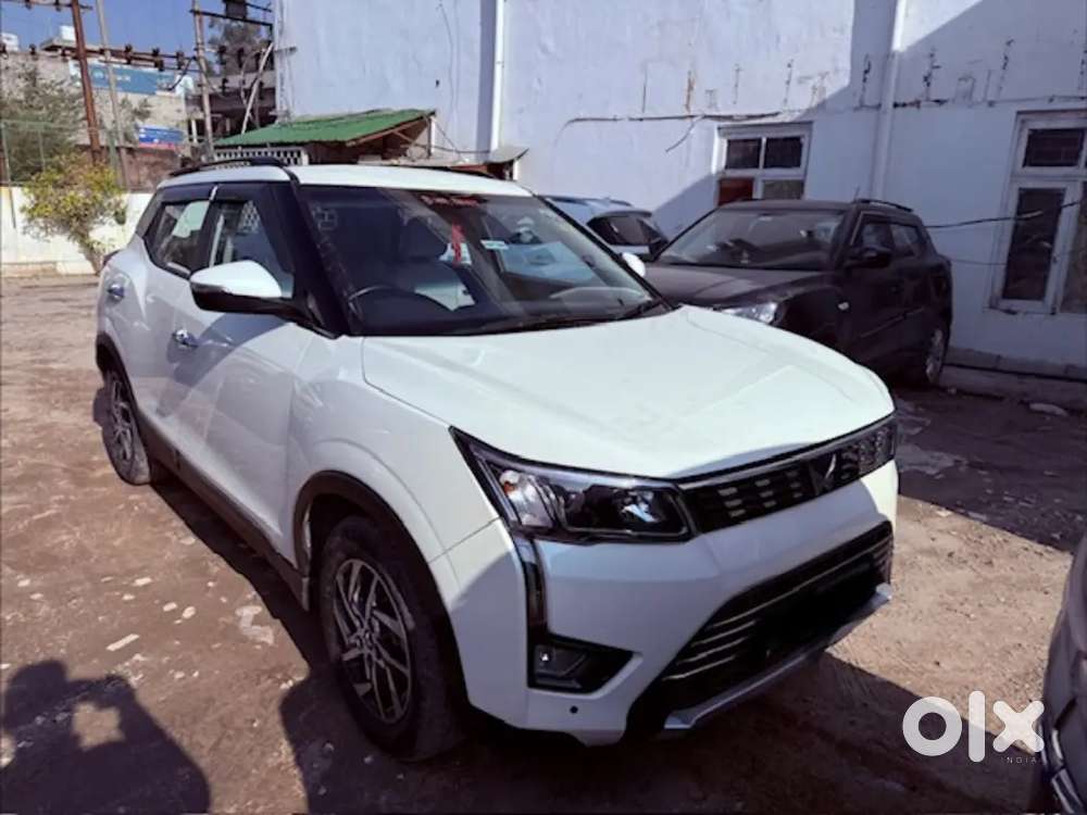 Mahindra Xuv300 2023 Diesel Well Maintained