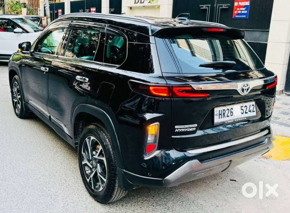 Toyota Urban Cruiser Hyryder 1.5 V Hybrid, 2025, Cng & Hybrids