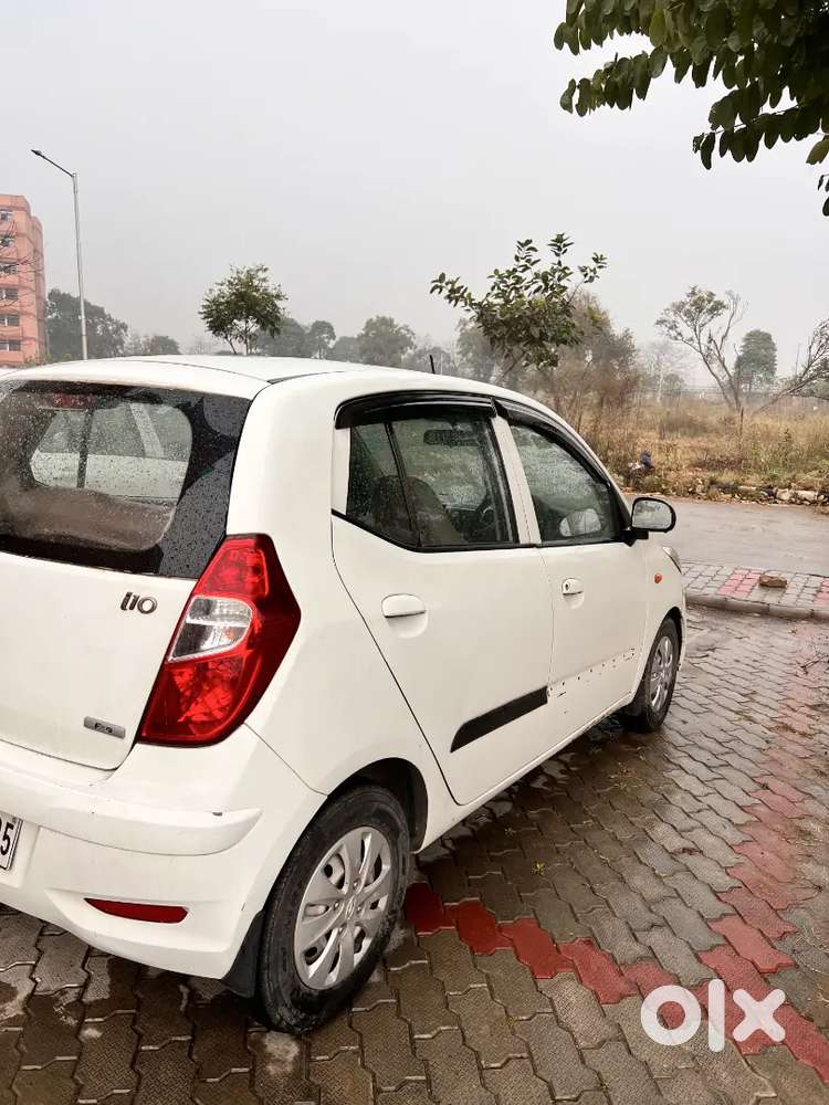 I 10 Hyundai 2011 Modal Price 130000