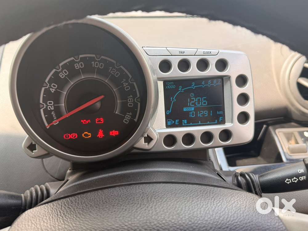Chevrolet Beat Ls Petrol Manual 2011