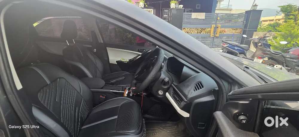 Tata Nexon 2025 Petrol Well Maintained