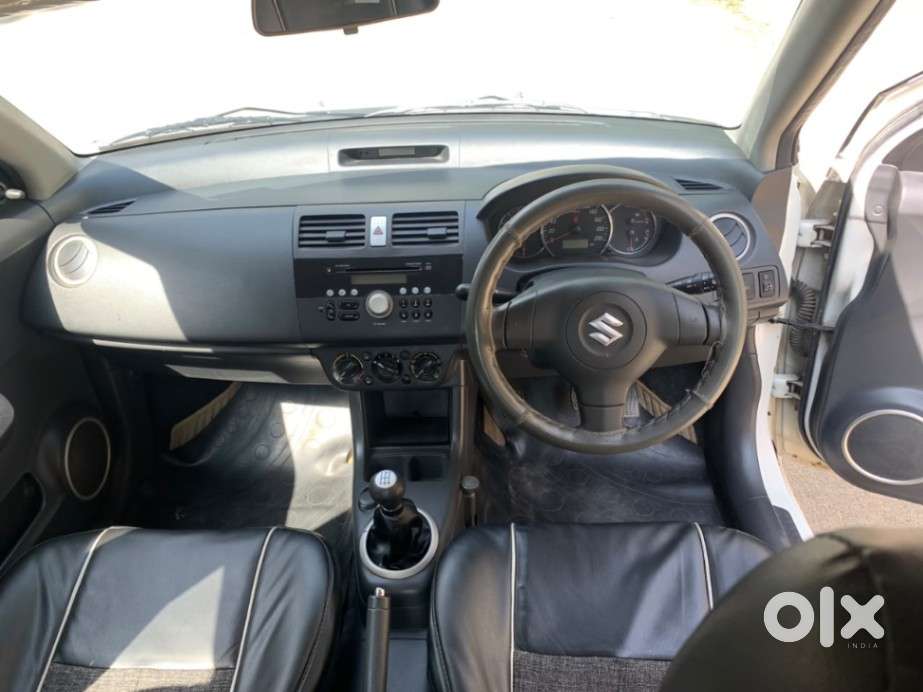 Maruti Suzuki Swift Dzire 1.2 Vxi Bsiv, 2011, Petrol