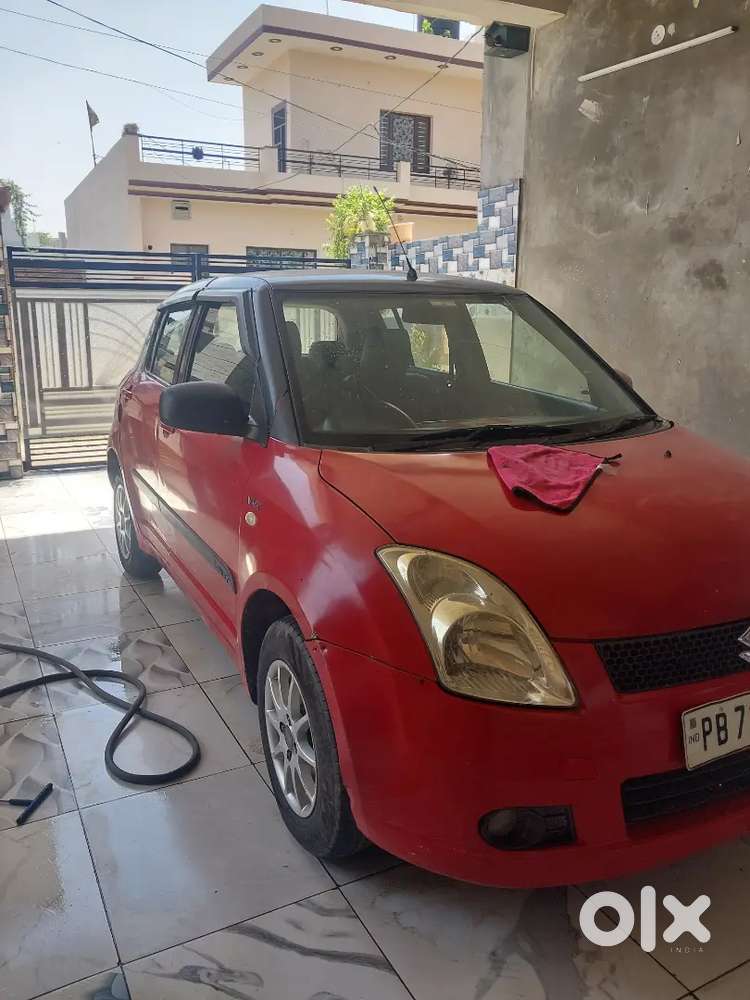 2006 Model Swift.. Best Condition Cng And Petrol..red Colour
