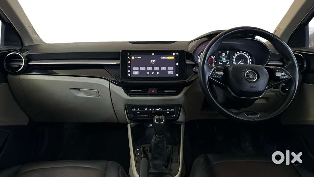 Skoda Slavia 1.0 Ambition Tsi, 2022, Petrol
